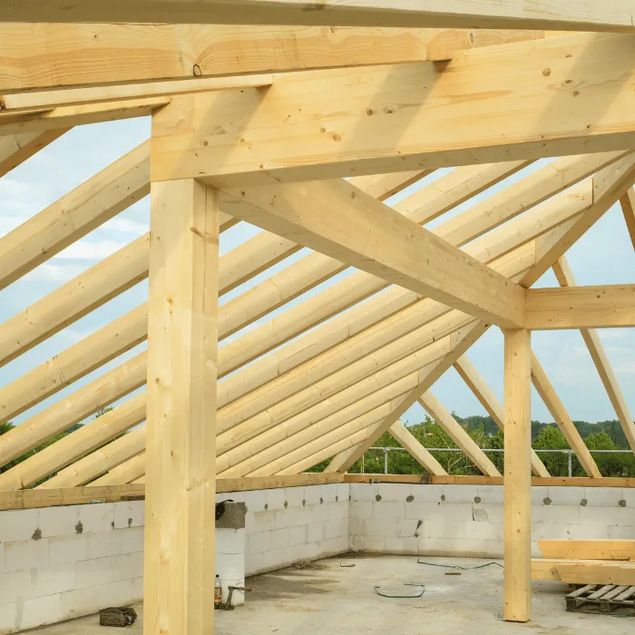 charpentier à Surgères (17700)